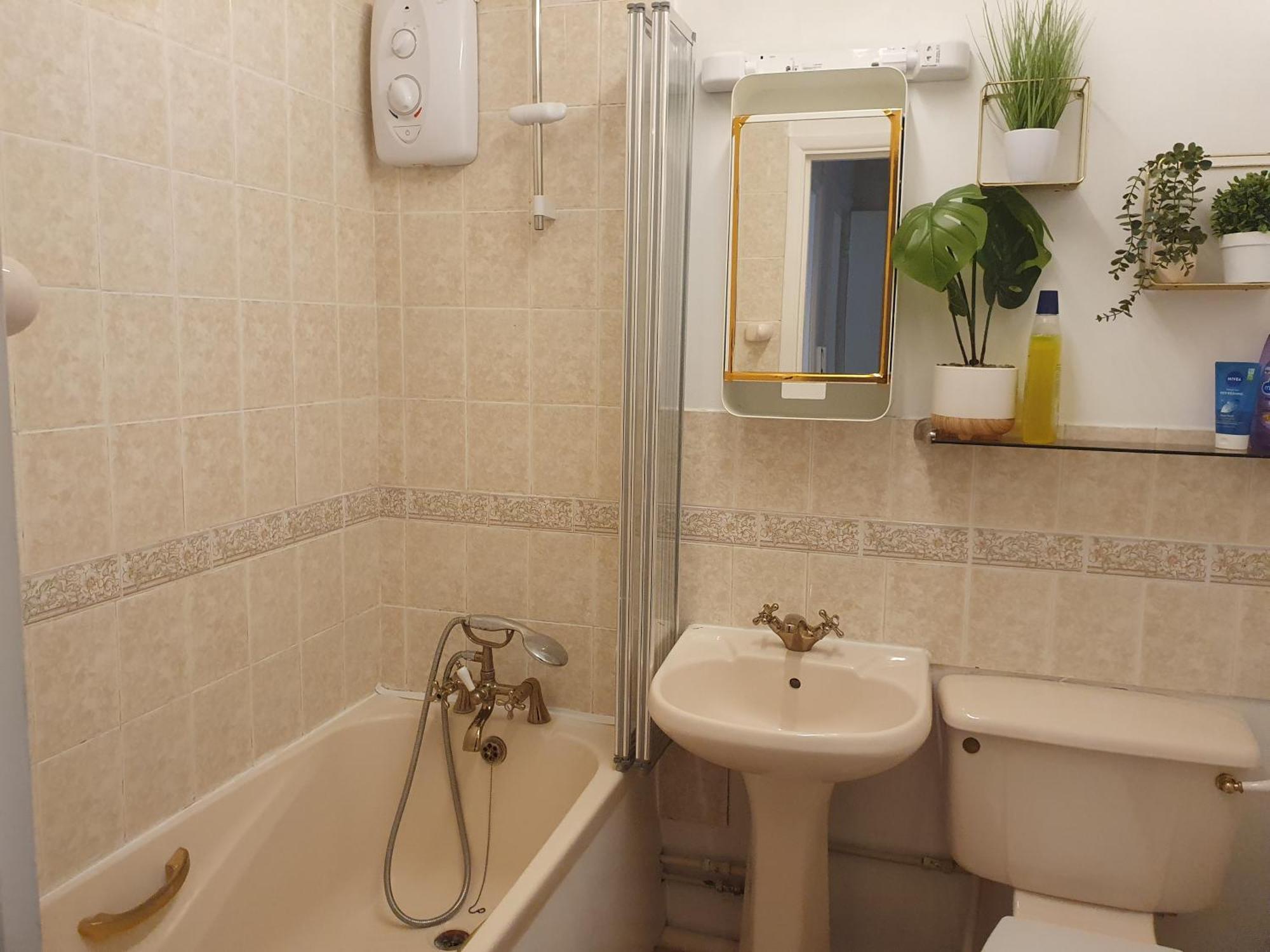 Lovely 1Bedrood Apartment Гильдфорд Экстерьер фото
